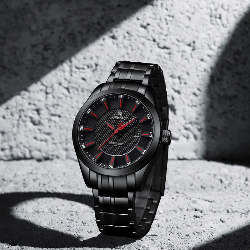 Orologio al quarzo NAVIFORCE d - Luxury Watch Trading recensione e prezzo