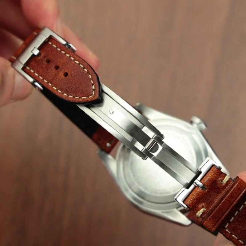 NUOVO Chiusura Deployante di L - Luxury Watch Logos recensione e prezzo
