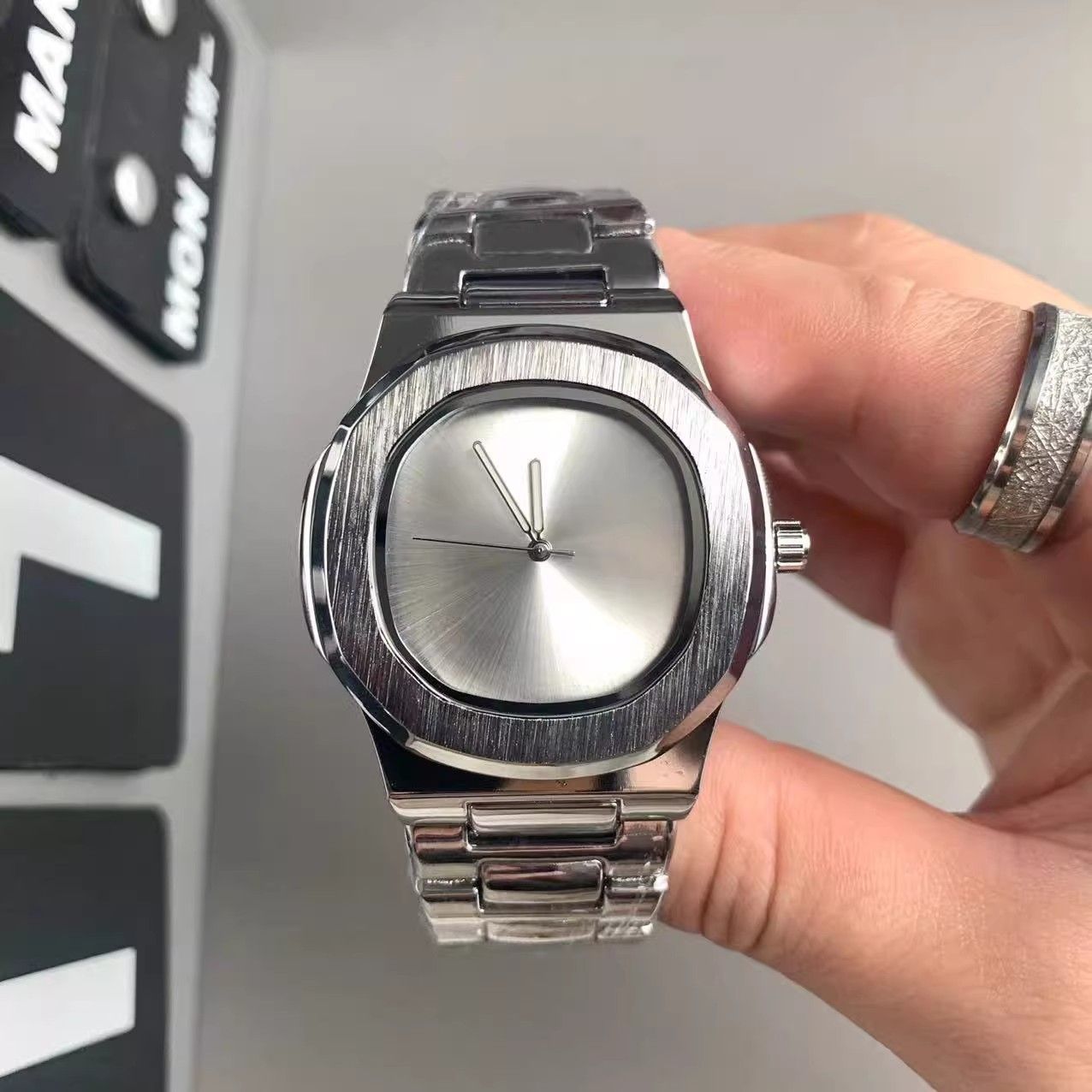 Orologio da Polso da Uomo Pers - Luxury Watch Logos recensione e prezzo